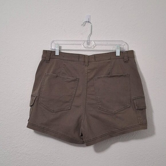Hollister Ultra High Rise Mom Shorts 3 Sz 15 W 32 Cargo Stretchy Outdoor Neutral - Picture 7 of 14